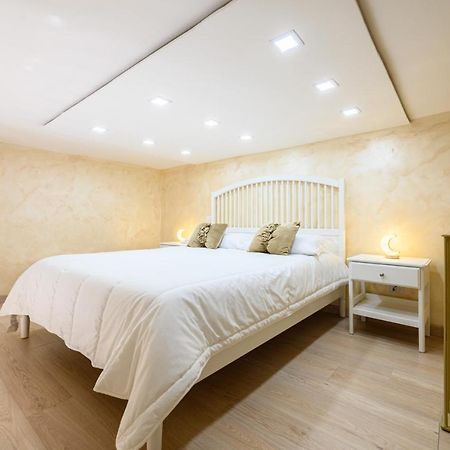 La Magnifica Napoli Apartments Gold House エクステリア 写真